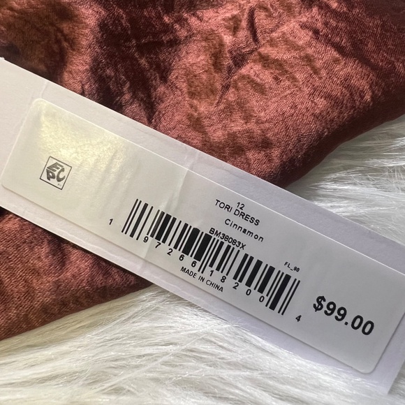 Silky! [Steve Madden] Brown NWT Button Down Midi Dress + Sash | Large · 12 - Picture 10 of 14